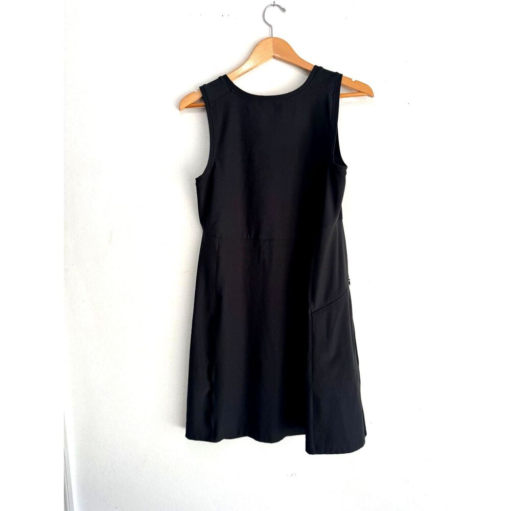 L.L. Bean performance dress summer outdoor sports walking hiking camping women M